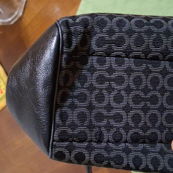Coach Elegant Black and Gray Designer Handbag - Picture 7 of 16